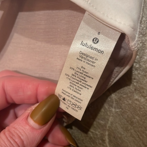 Lululemon long line energy bra - Picture 3 of 3